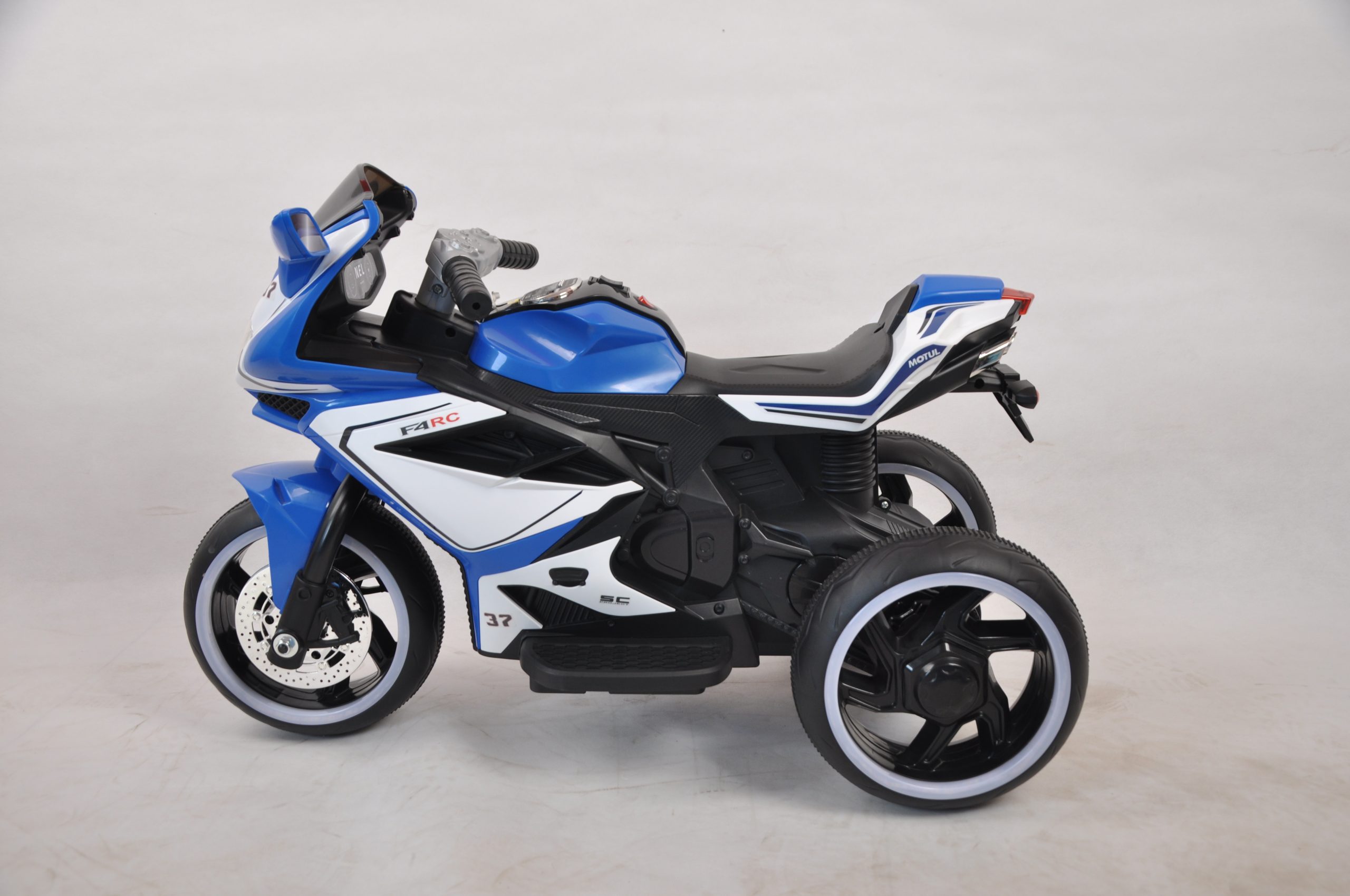 3770078-3-blue-(2)